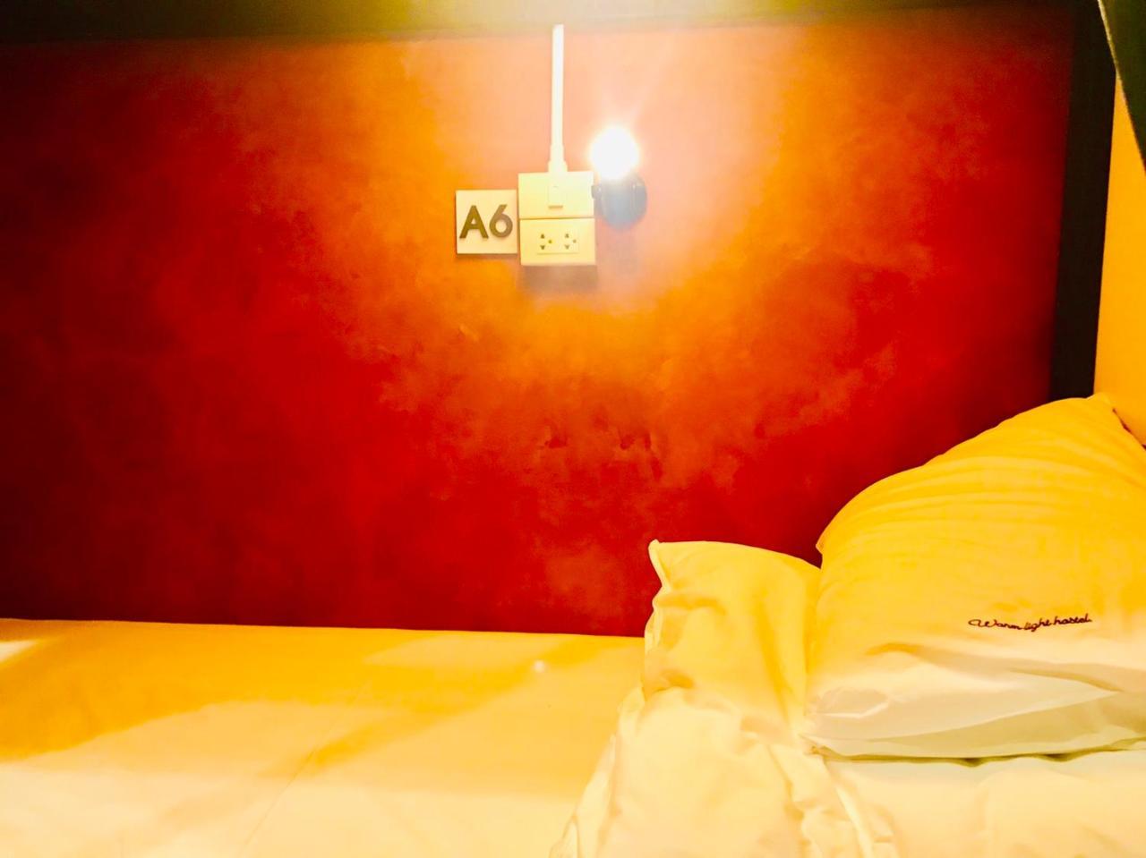 New Warm Light Hostel Chiang Mai Eksteriør billede